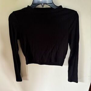 Black Long Sleeve Crop Top